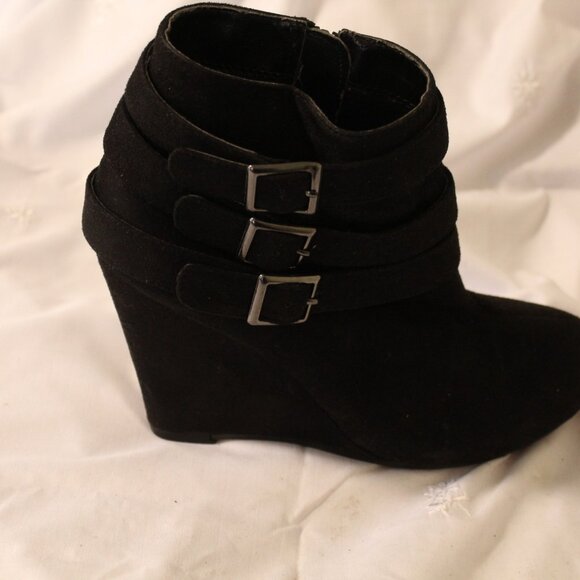 CHELSEA BOOTS - Picture 2 of 2